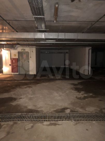 Машиноместо, 15 м²