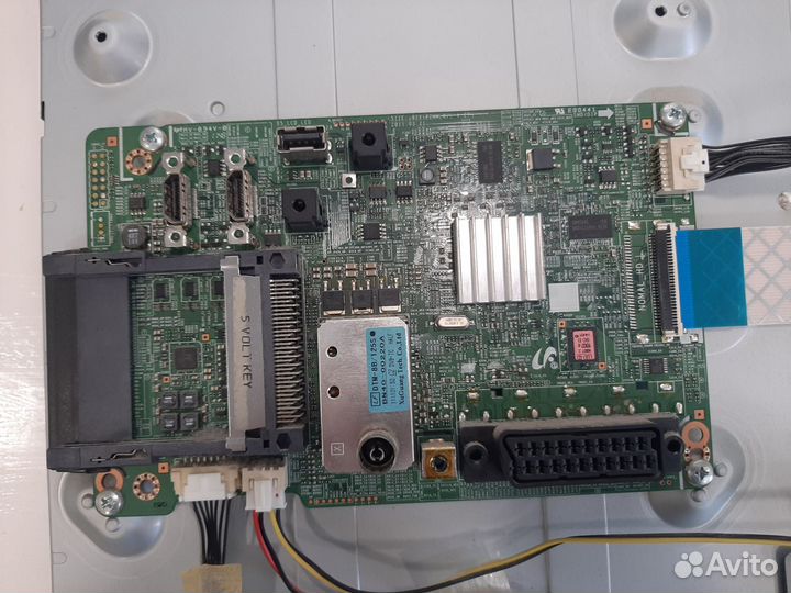 Разбор LE32D403E2W