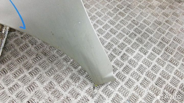 Крыло переднее левое Toyota Avensis