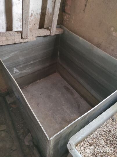 Бак из нержавейки огромный