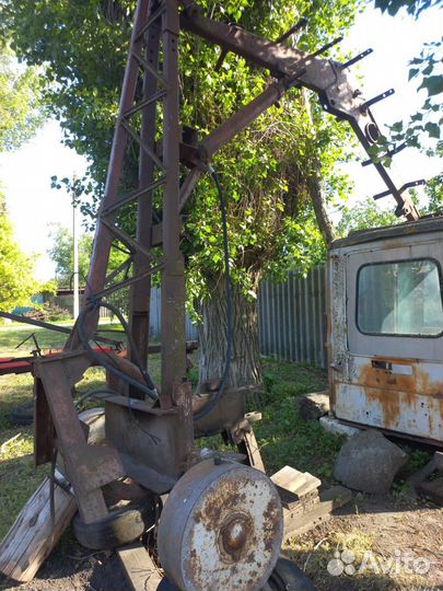 Кран на заднюю подвеску трактора