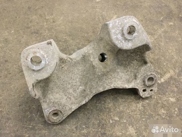 Кронштейн двигателя Форд Ренжер 2012-2015г
