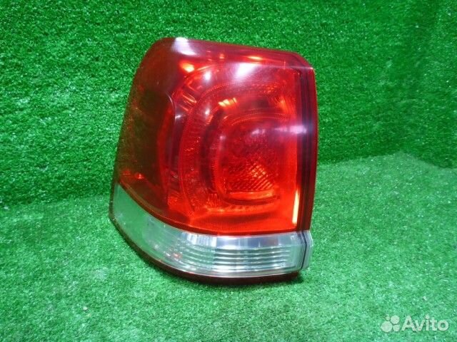 Фонарь левый Toyota Land Cruiser (200) с 2008г