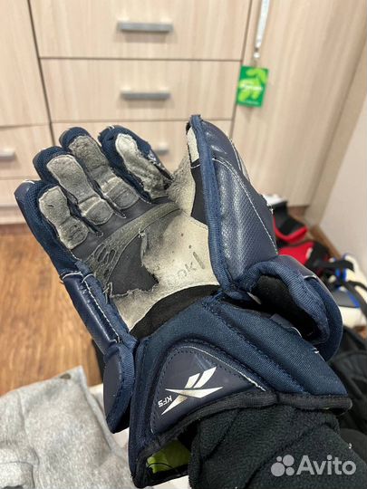 Краги хоккейные