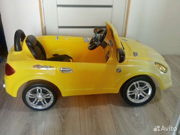 Электромобиль