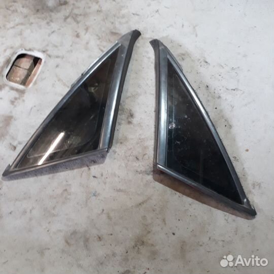 Стекло(треугольник) кузовное Ауди А4Б5 седан