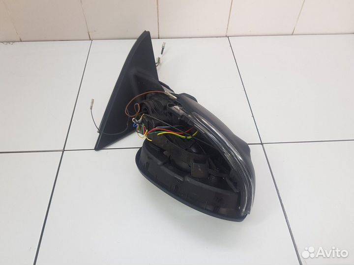 Зеркало заднего вида боковое правое (8 контактов)