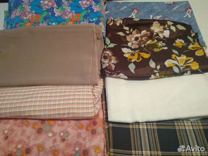 Разнообразные винтажные ткани СССР