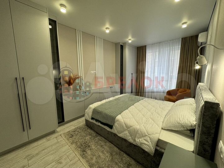 3-к. квартира, 90 м², 8/24 эт.