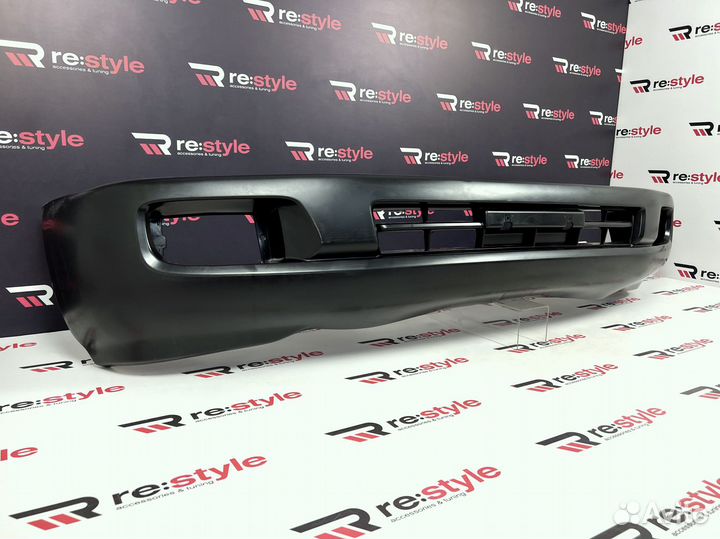 Бампер передний Toyota Land Cruiser 100 03-07г