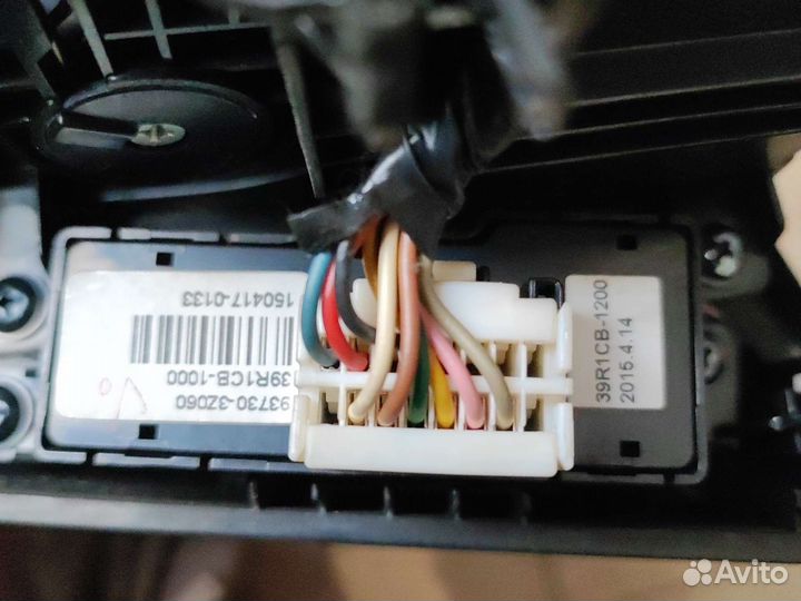 Модуль кнопок (937303Z060) Hyundai i40