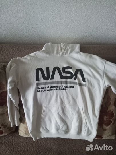 Вещи пакетом на девочку отдам бесплатно