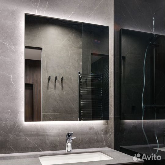 Зеркало с подсветкой для ванной