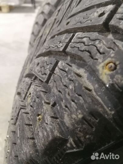 Michelin X-Ice North 4 235/55 R17