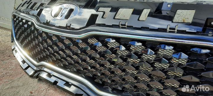Решётка радиатора Kia sportage