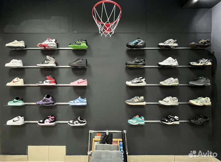 Готовый бизнес магазин кроссовок