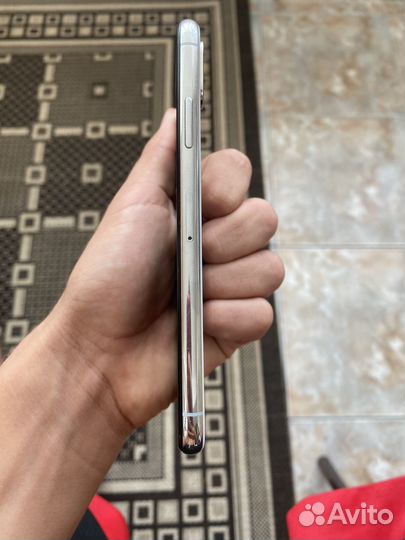 Телефон iPhone 10 х