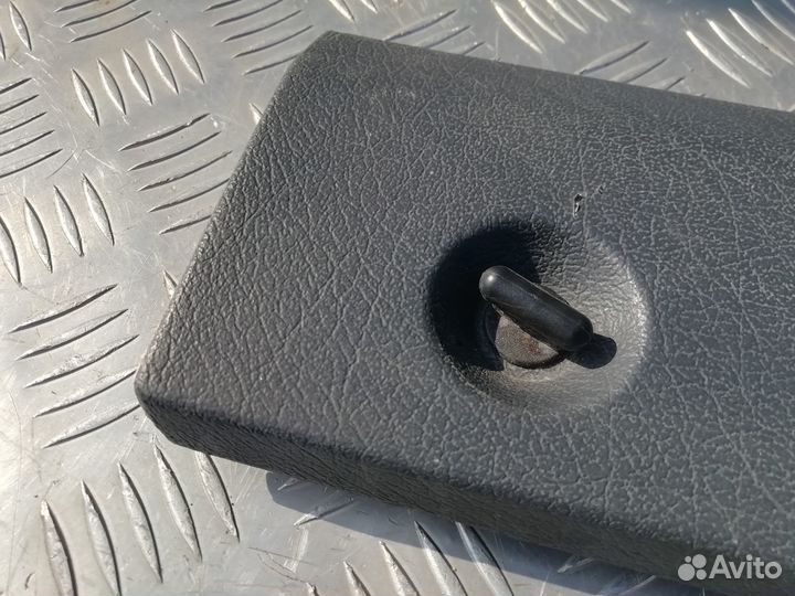 Крышка вещевого отсека Peugeot Partner M49