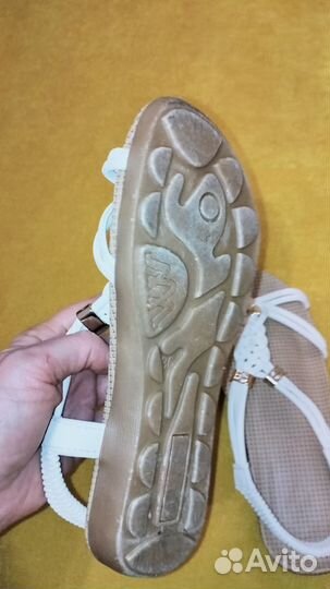 Сандалии женские 35 размер