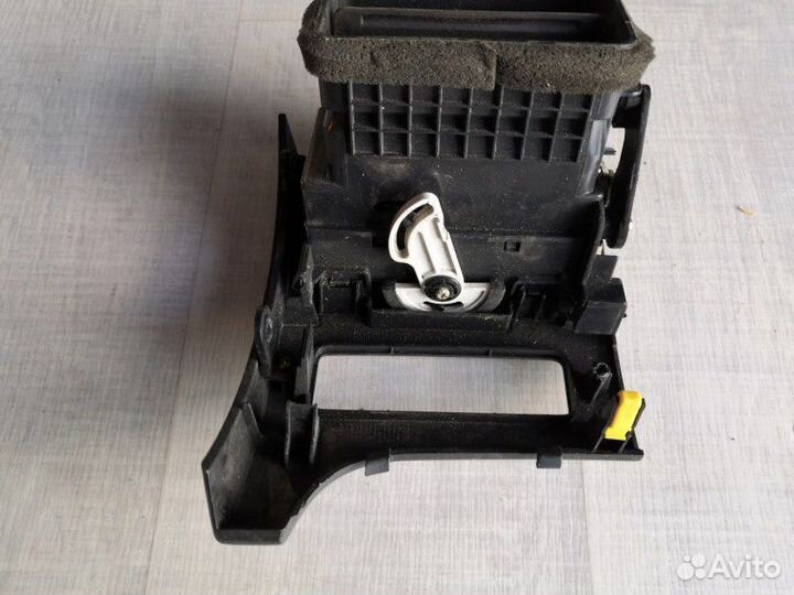 Дефлектор воздушный правый Chevrolet Epica V250