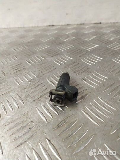 Форсунка Peugeot 206 универсал 1.4 KFW 2003