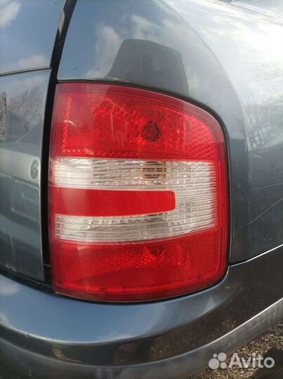 Фонарь задний правый Skoda Fabia (1999-2007)седан