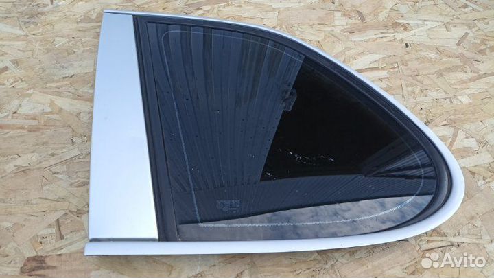 Стекло кузовное заднее левое Porsche Cayenne 957