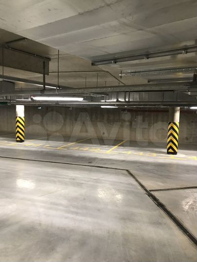 Машиноместо, 14 м²