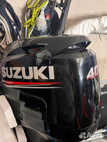 Лодочный мотор Suzuki (Сузуки) DF 40 ATS витрина