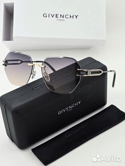 Солнцезащитные очки givenchy