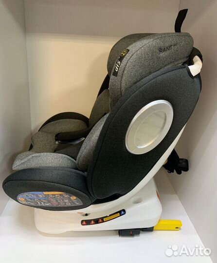 Автокресло для детей с рождения и до 36 кг