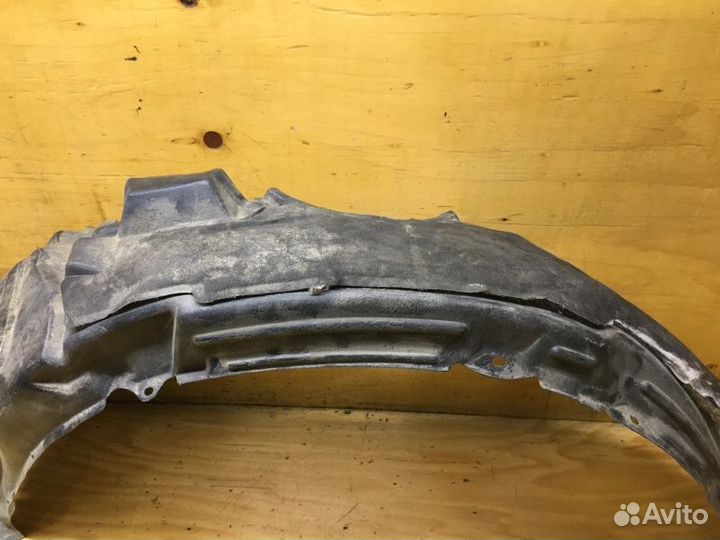 Подкрылок передний левый Toyota Bb NCP30 2nzfe