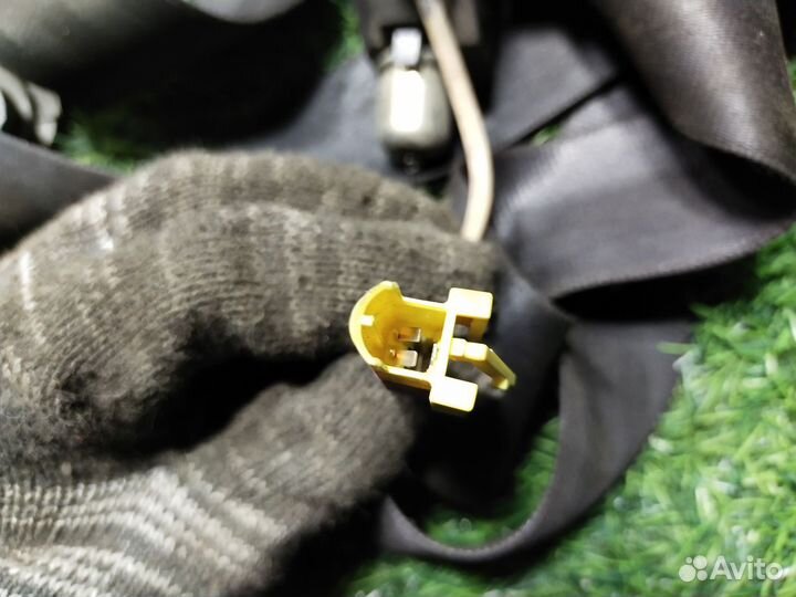 Ремень безопасности передний правый Volkswagen