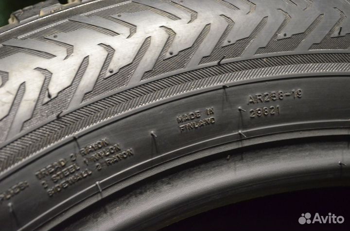 Nokian Tyres Hakkapeliitta 8 205/60 R16 92T