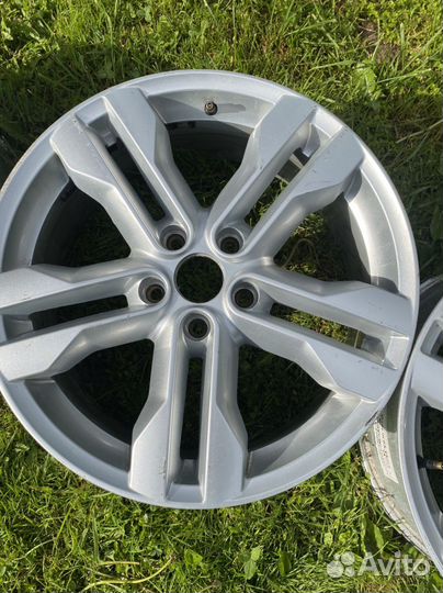 Диски литые r18 5x114.3