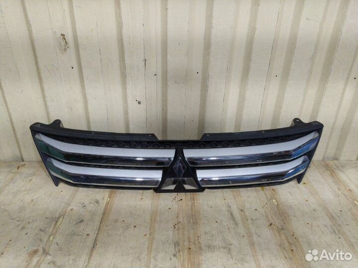 Решетка радиатора Mitsubishi Eclipse Cross 1 GK