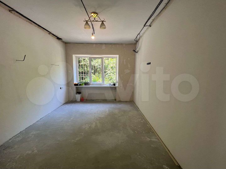 3-к. квартира, 74 м², 2/5 эт.