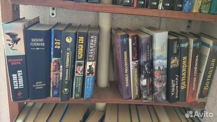 Книги фантастика и фэнтези