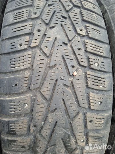 Nokian Tyres Hakkapeliitta 7 SUV 215/65 R16 102T