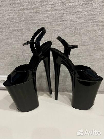 Стрипы четверки 38