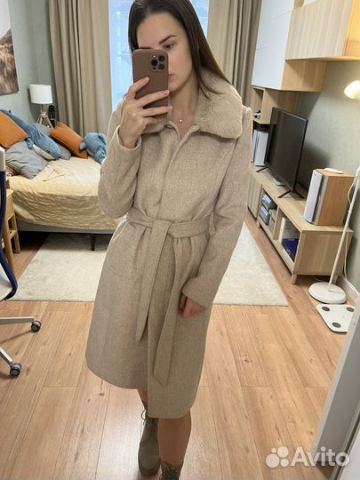 Шерстяное пальто с мехом кролика