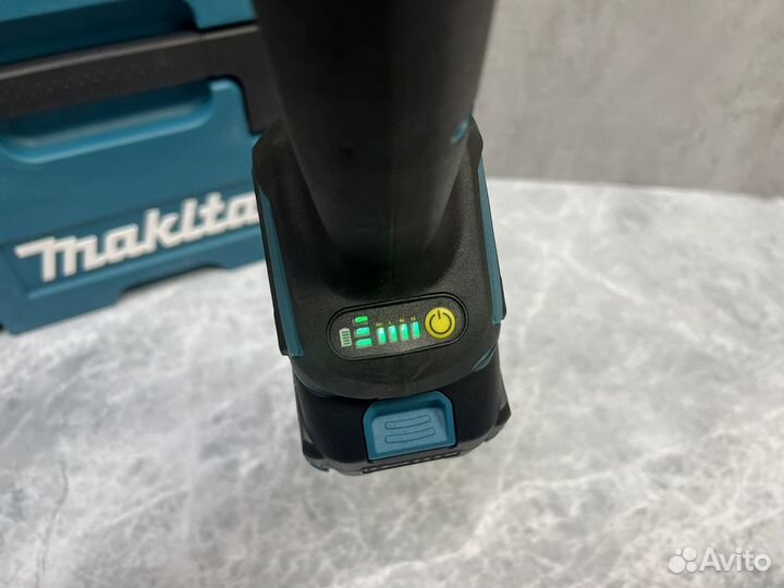 Аккумуляторная болгарка makita