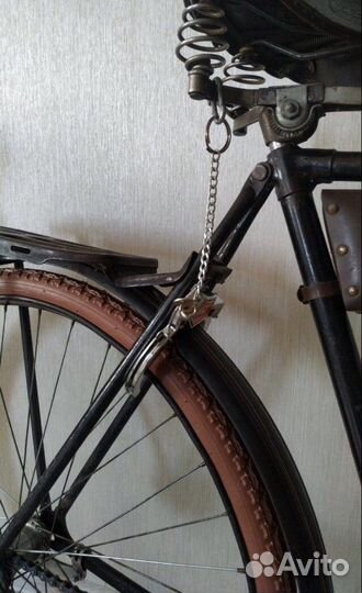 Велозамок-блокиратор колеса