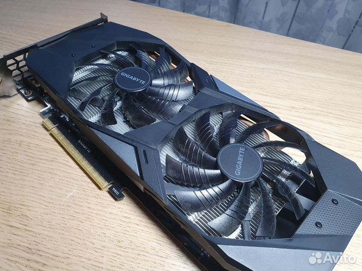 Видеокарта RTX 2060 Super Gigabyte Windforce OC 8G