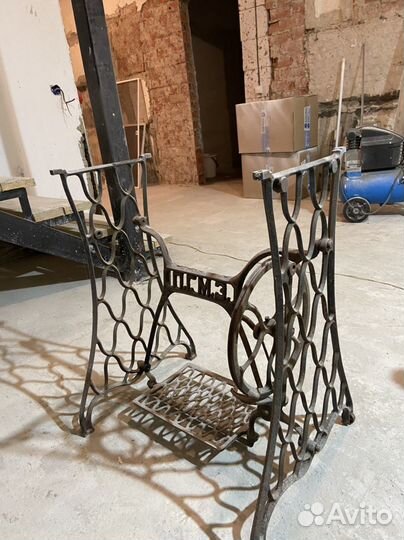 Станина от швейной машинки