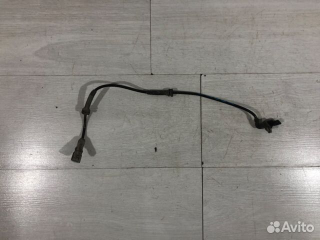 Датчик ABS задний левый renault logan 2 1.6 мт сед