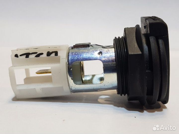 Розетка Skoda Yeti 1.2 cbzb 2011