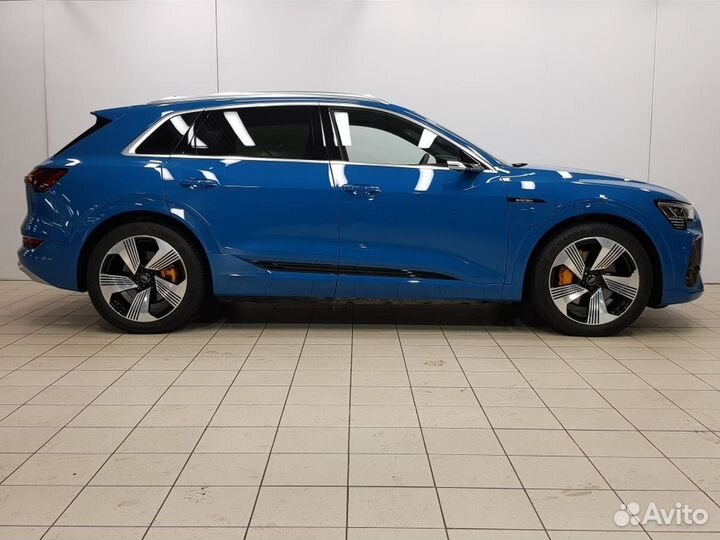 Audi e-tron AT, 2020, 1 475 км
