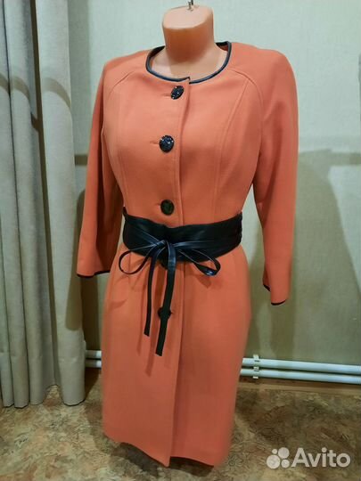 Пальто женское 44 весна осень