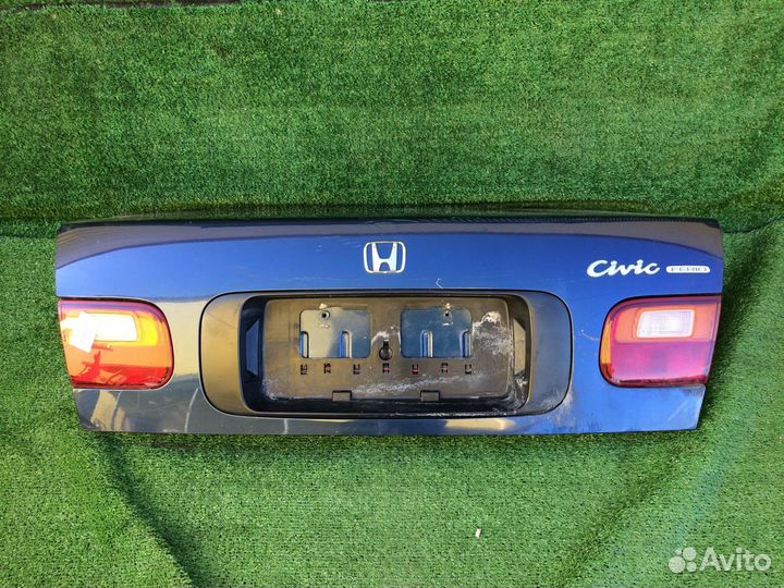 Крышка багажника sedan Honda Civic EG Синяя царапи